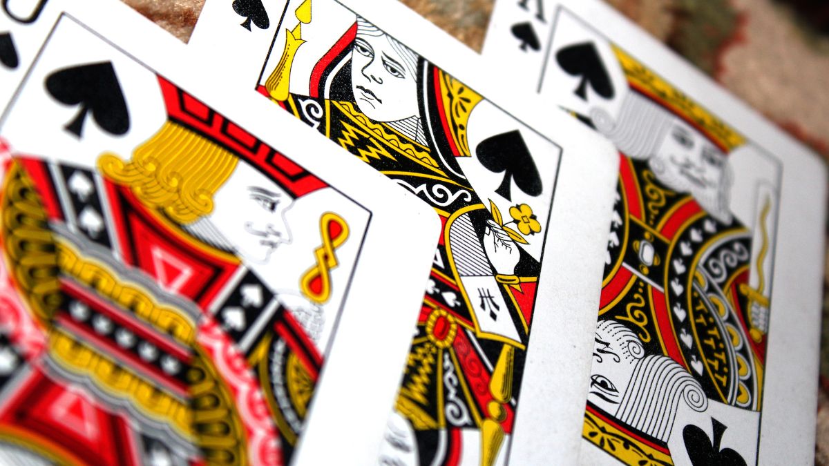 Regler til 31 – lær det sjove og hurtige kortspil